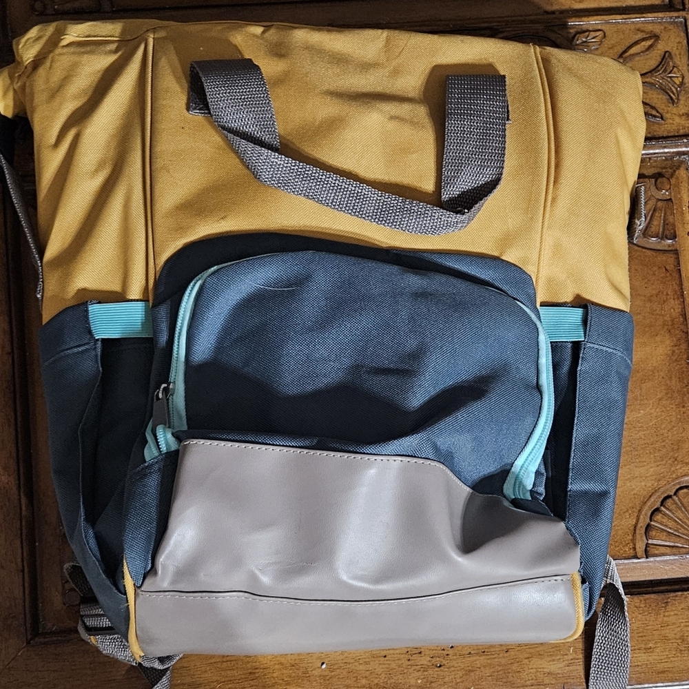 Onvia 42 can cooler backpack